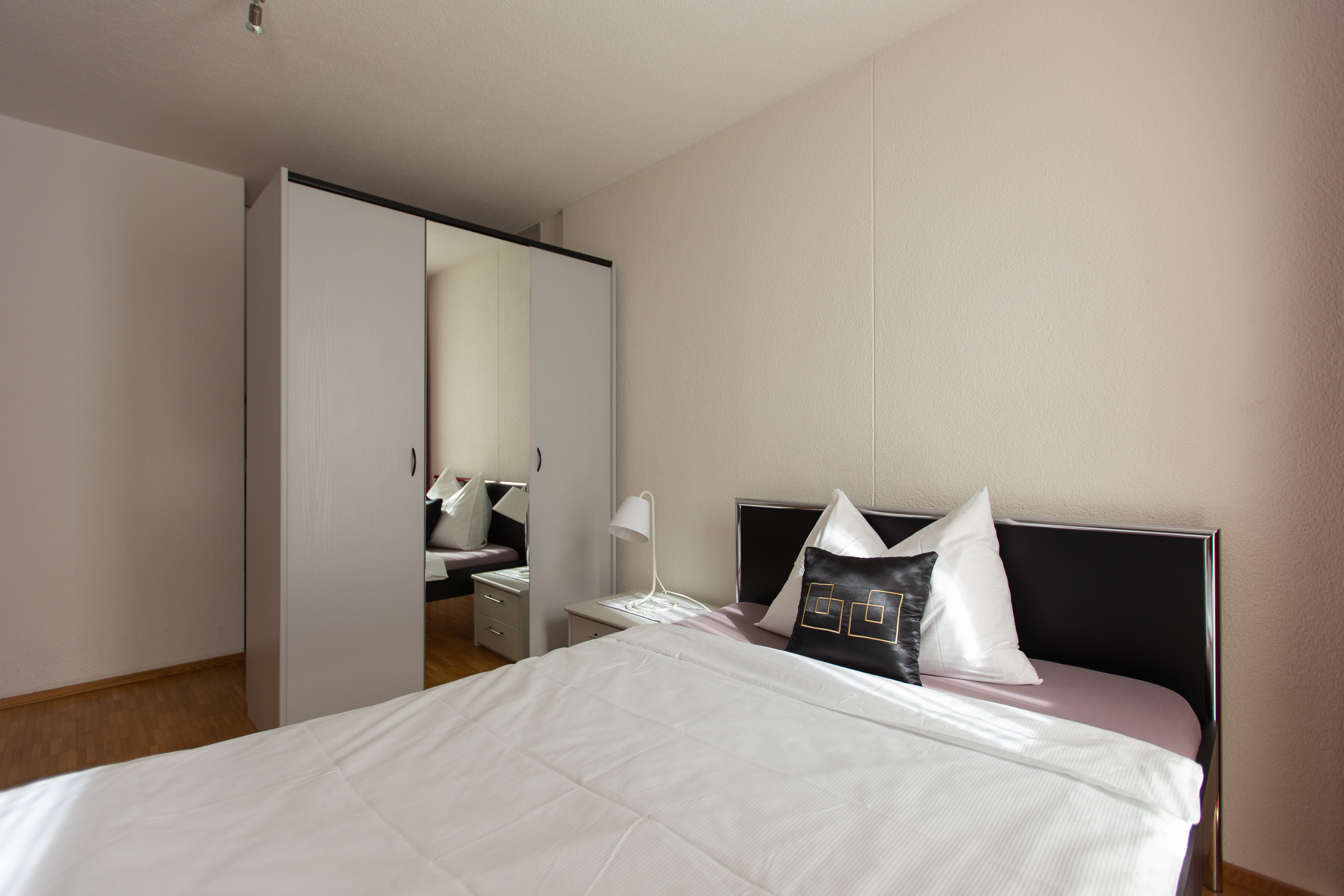 GLANDON Luzern 06UB-1