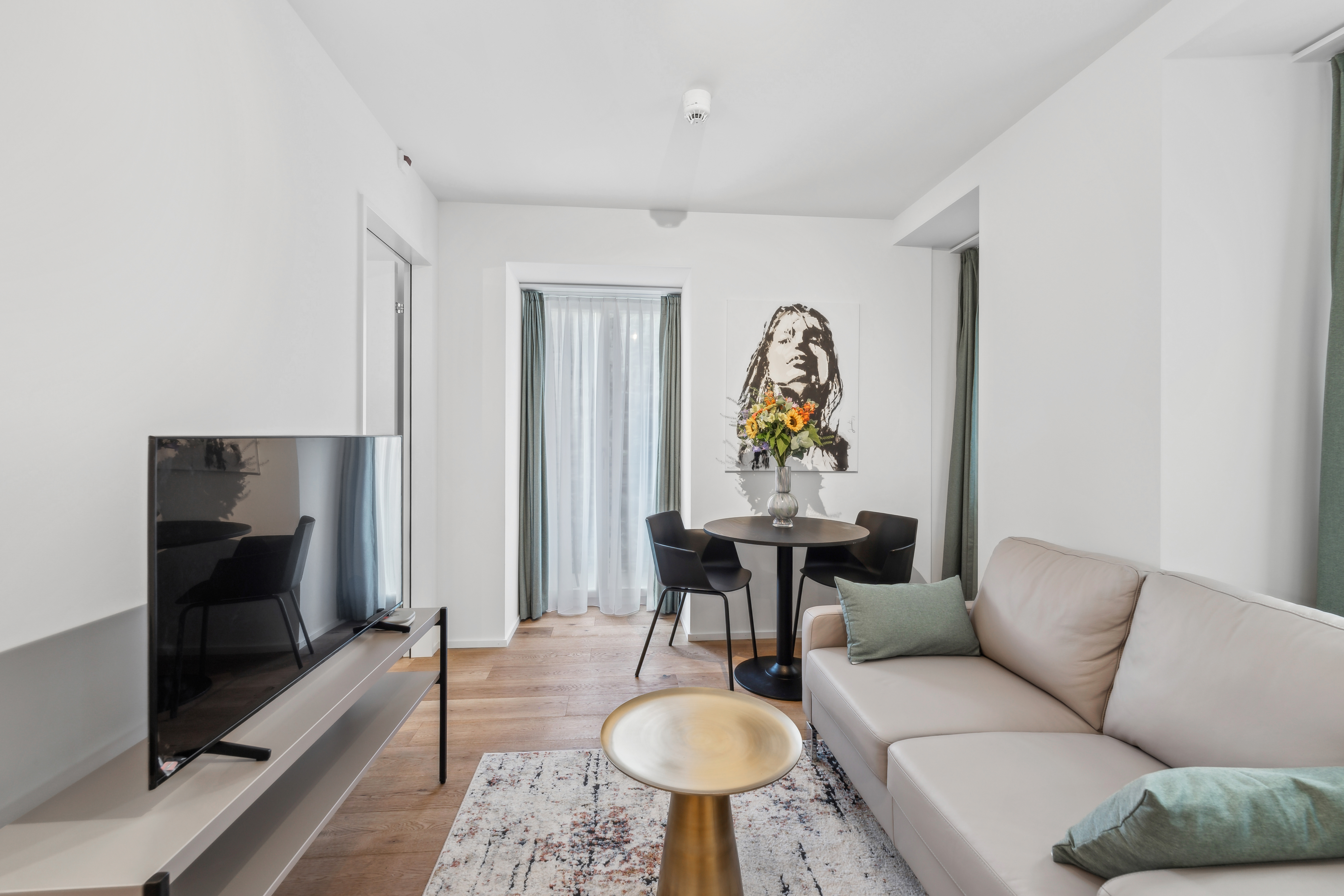 Backbone 508724-E 007 HD