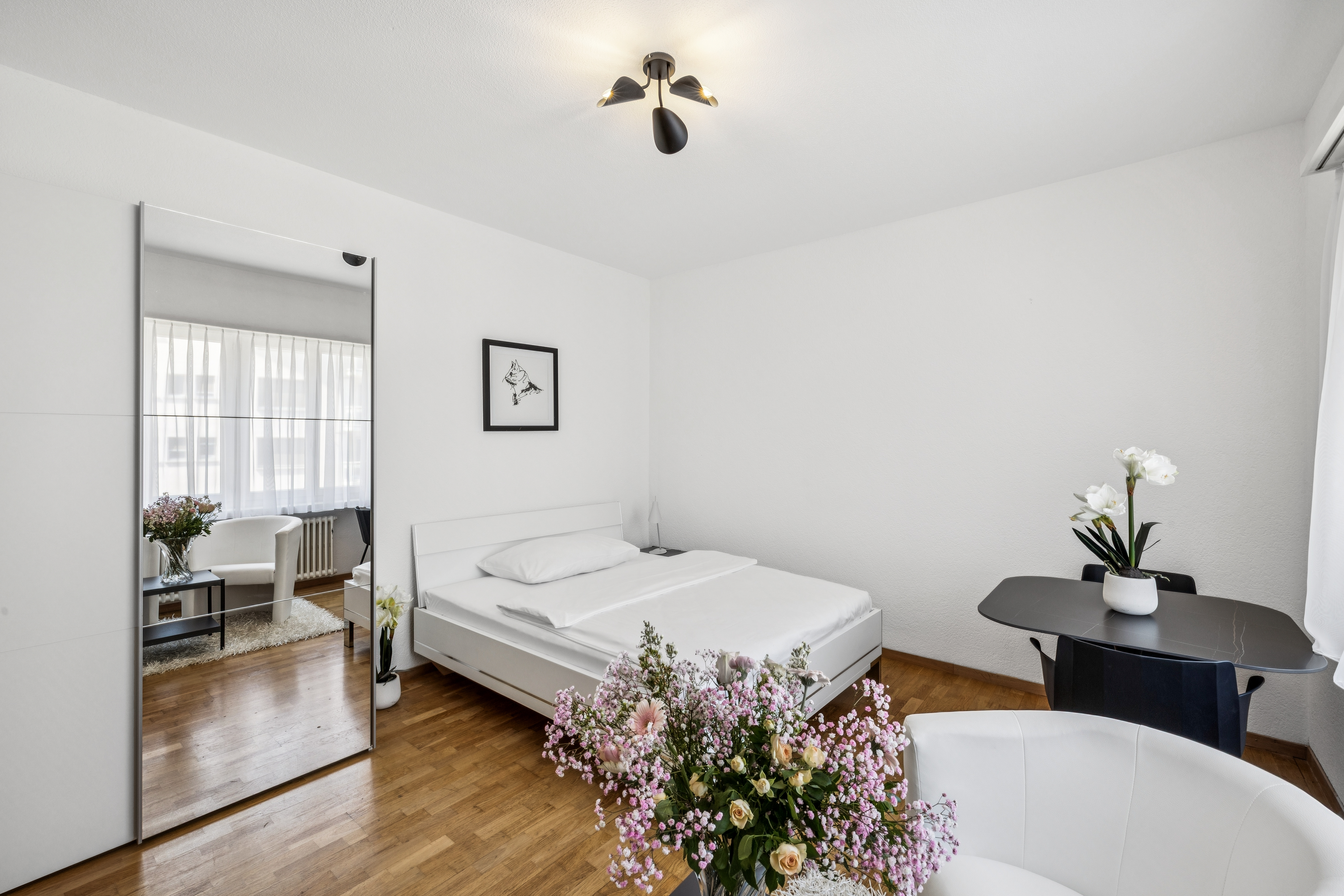 Glandon-apartments-verresius-biel-205jv-schlafzimmer-1