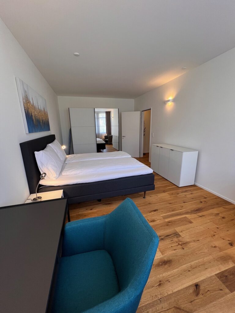 20240229 Guemligen 109GM Schlafzimmer 2