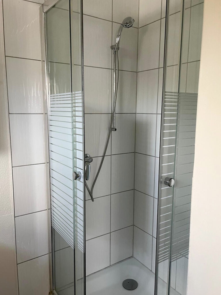 20240411 Villa Zum Schiff 105VZS Dusche