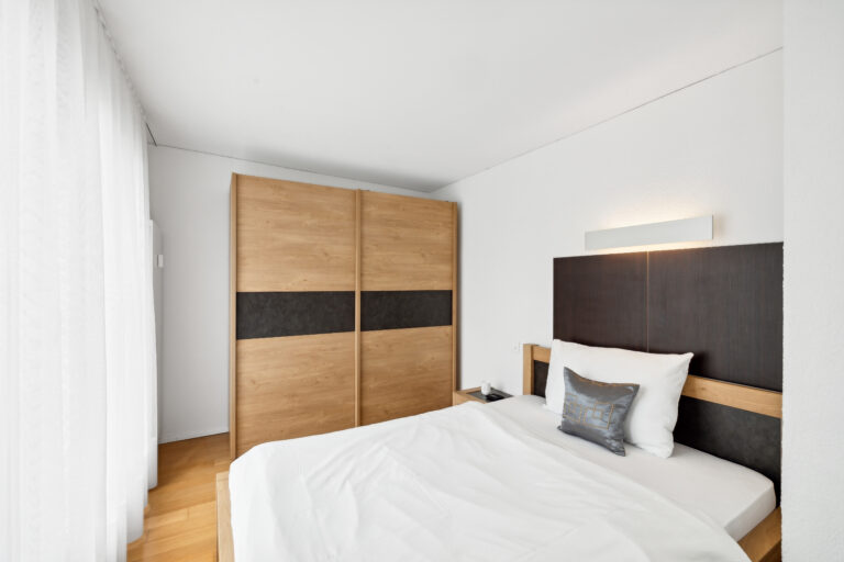 20240506 Plaza 611P Schlafzimmer