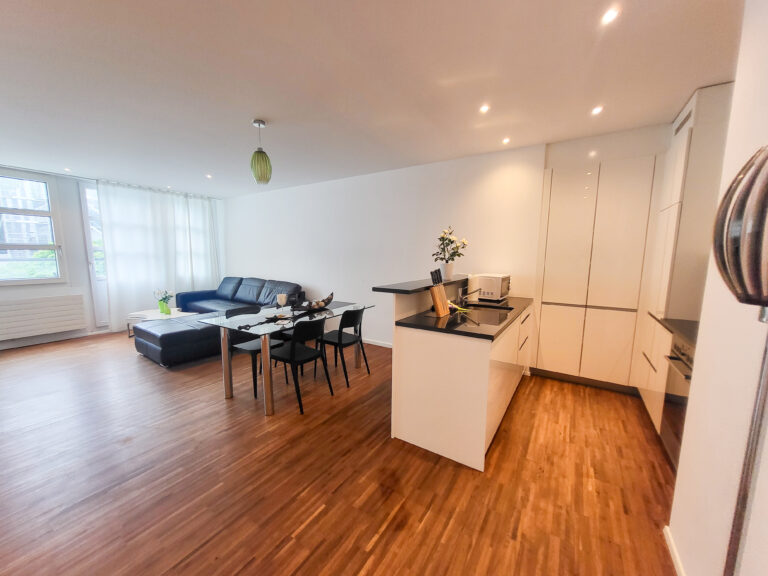 20240710 Wabern 17W Wohnzimmer 1