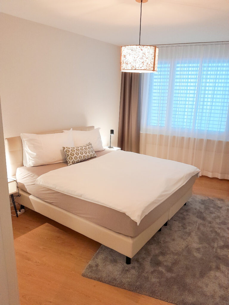 20241002 Steinentor 10T Schlafzimmer 1