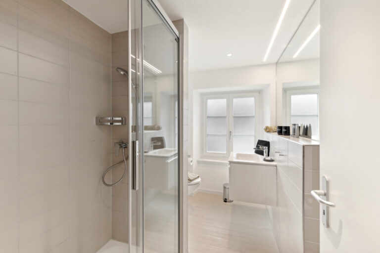20241204 Villa Zum Schiff 142VZS Badezimmer Dusche