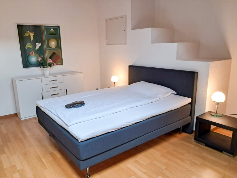 20250326 Wabern 26W Schlafzimmer 1