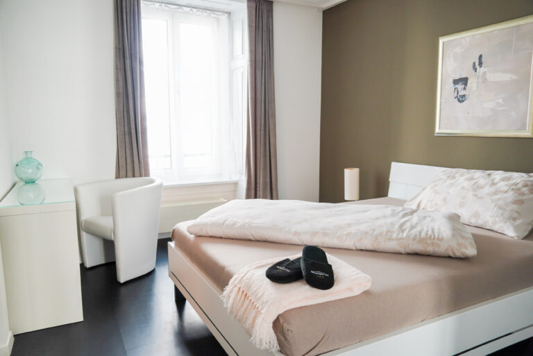 20250407 Union Residence 14R Schlafzimmer 3
