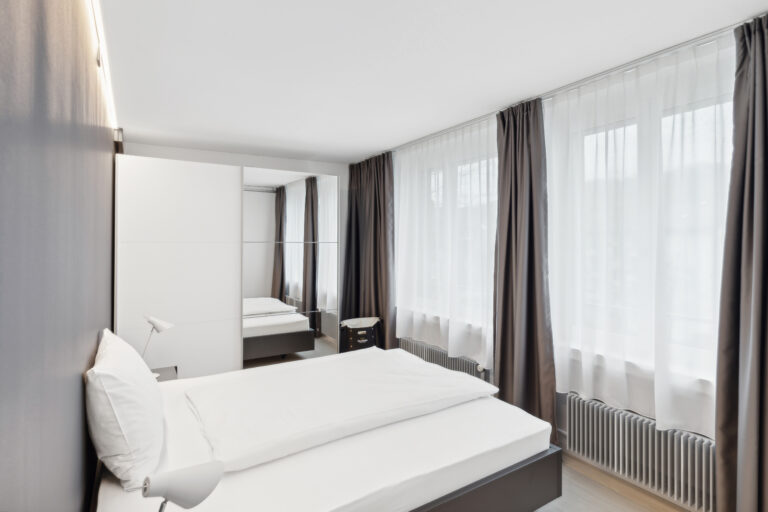20270327 Holzikofen 404HW Schlafzimmer 1