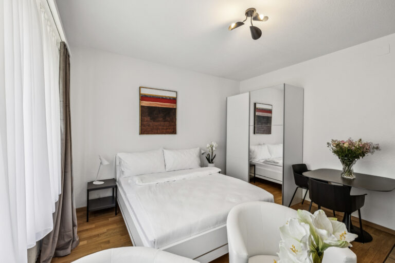 Glandon-apartments-verresius-biel-301jv-schlafzimmer-2