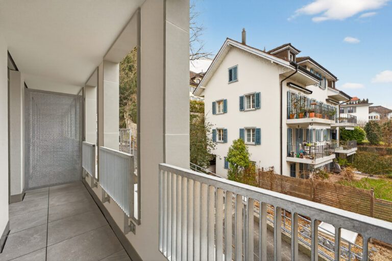 Serviced-apartment-luzern-loewengraben-balkon-32l-01