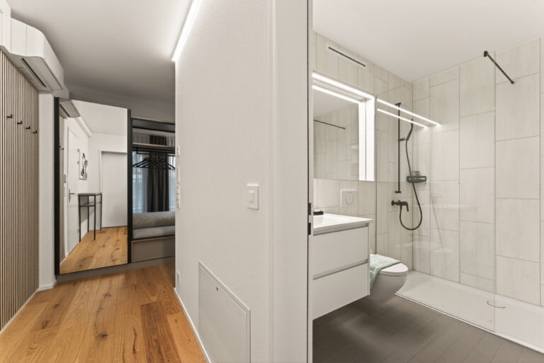 Serviced-apartment-luzern-loewengraben-eingang-32l-02