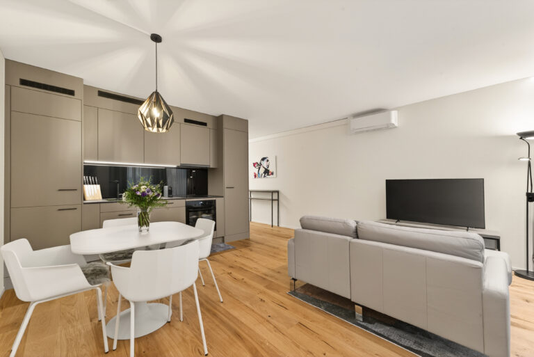 Serviced-apartment-luzern-loewengraben-wohnzimmer-22l-01