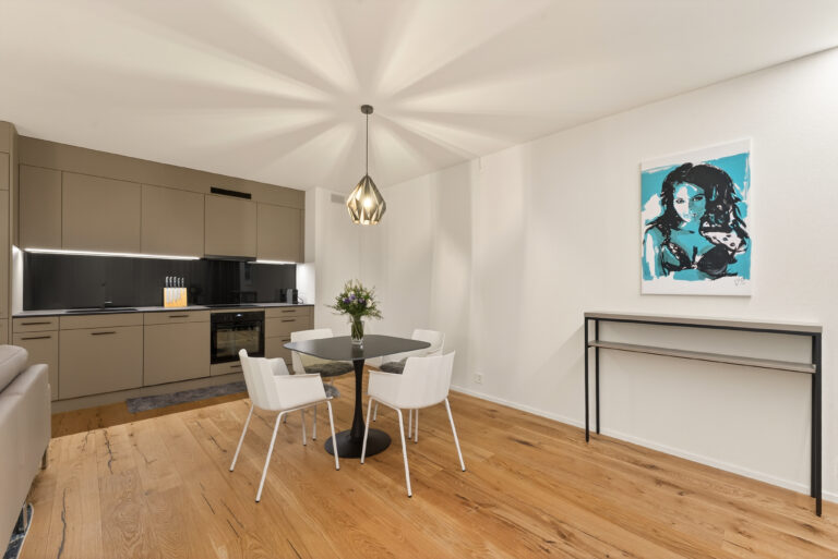 Serviced-apartment-luzern-loewengraben-wohnzimmer-27l-02