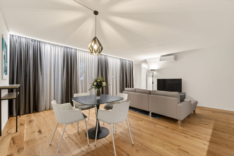 Serviced-apartment-luzern-loewengraben-wohnzimmer-27l-03