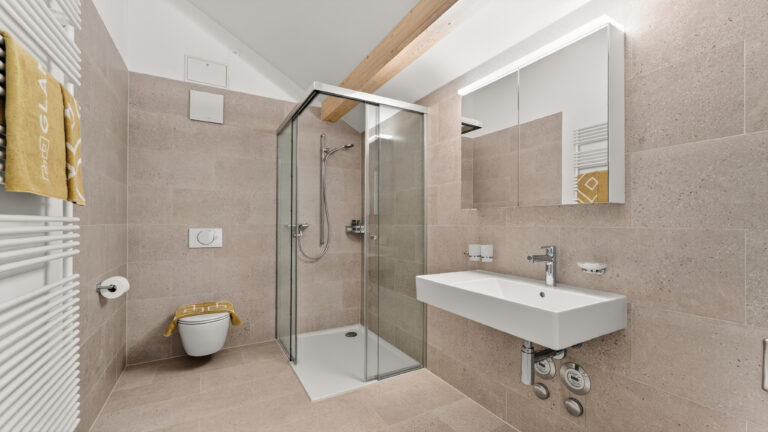 Serviced-apartment-biel-esplanade-bathroom-51EP-01
