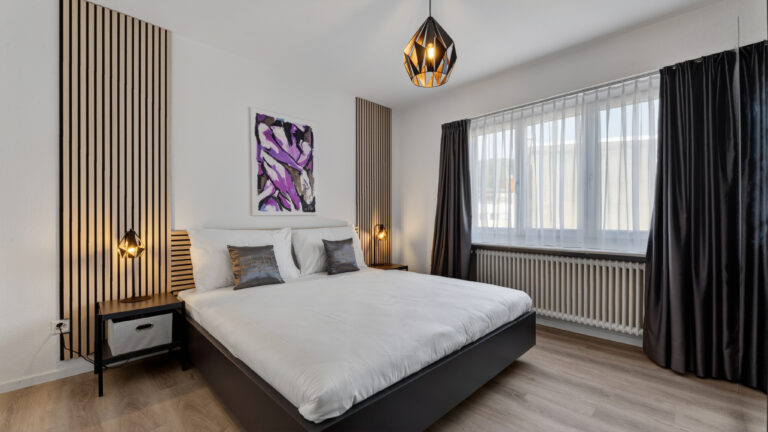 Serviced-apartment-biel-esplanade-bedroom-41EP-01