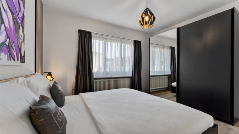 Serviced-apartment-biel-esplanade-bedroom-41EP-03