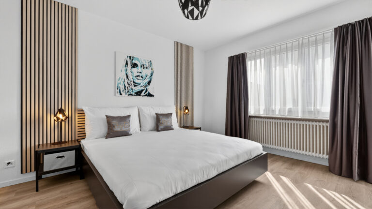 Serviced-apartment-biel-esplanade-bedroom-44EP-01