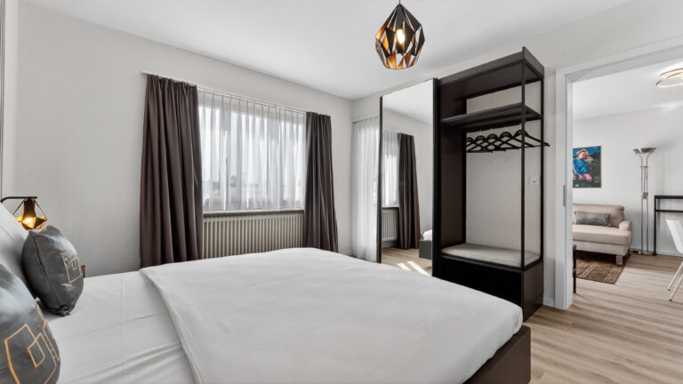 Serviced-apartment-biel-esplanade-bedroom-44EP-03