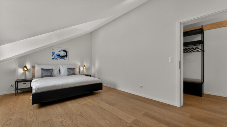 Serviced-apartment-biel-esplanade-bedroom-51EP-04