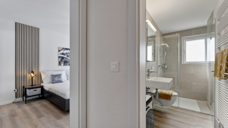 Serviced-apartment-biel-esplanade-entrance-hallway-43EP-02